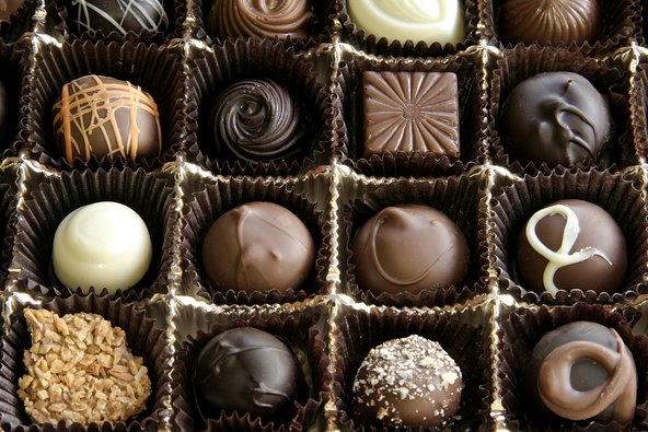 בהולנד עדיף להביא מתנה צנועה, כמו למשל קופסת שוקולד
