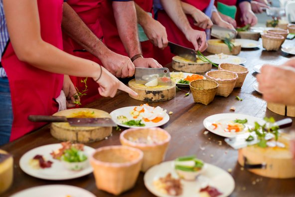 השתתפות בסדנת בישול היא דרך נהדרת להיחשף לרזי המטבח התאילנדי